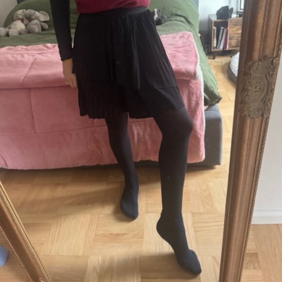 Aritzia Wolford pleated Black skirt - Picture 1 of 4